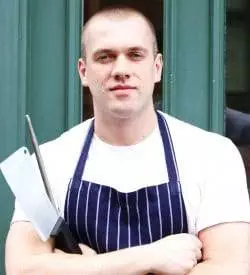 Simon Ayres headshot