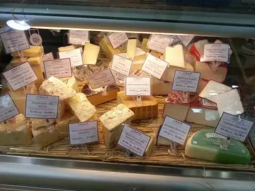 The Ribblesdale Goat Cheese comes highly recommended!