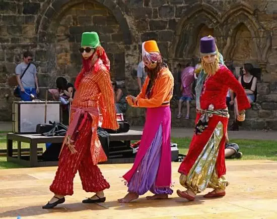 KFest 2013  Dancers Bizarre Copyright Eddie Aitken
