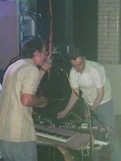 Zahnpasta Brothers