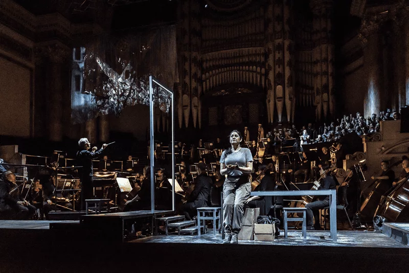 Opera North’s Aida, Spring 2019 Alexandra Zabala as Aida with the Chorus and Orchestra of Opera North Conductor Sir Richard Armstrong, Director Annabel Arden, Designs and Video Direction Joanna Parker, Video Design Dick Straker, Lighting Designer Richard Moore Photo credit: Clive Barda
