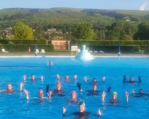 synchronised swimmers swimmers at ilkley lido